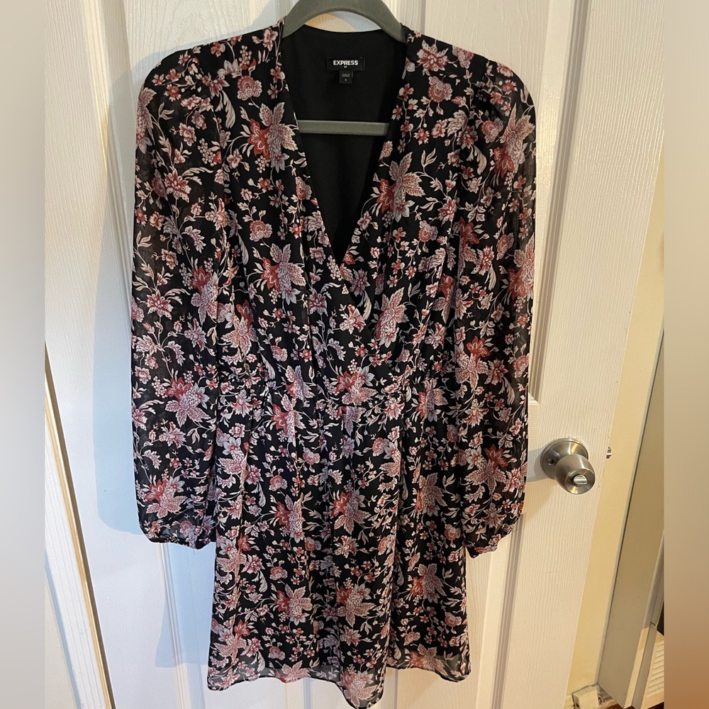 Express Surplus Long Sleeve Flower mini dress